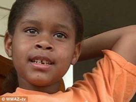 Έβαλαν χειροπέδες σε 6χρονη!