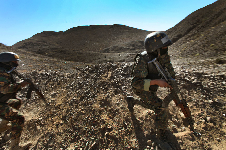 Νεκροί επτά μαχητές