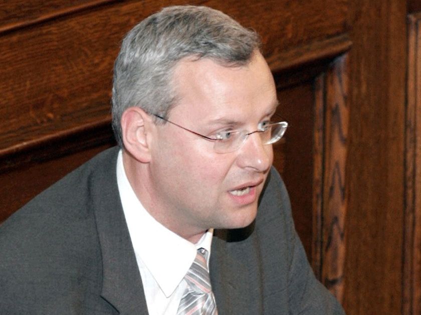 Δεν ακολουθεί την Ντόρα