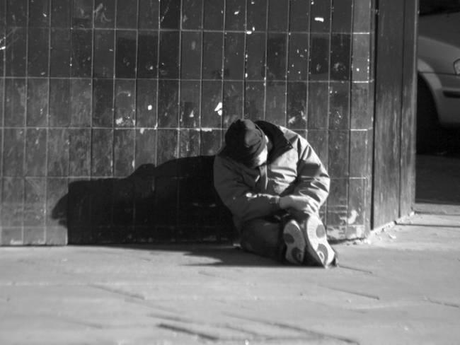 Δώστε λεφτά για τους άπορους