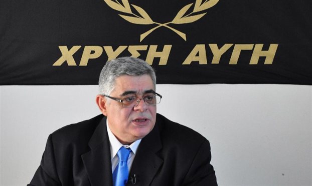 Τώρα -Πανηγυρισμοί και έντονη αστυνομική παρουσία στα γραφεία της Χρυσής Αυγής