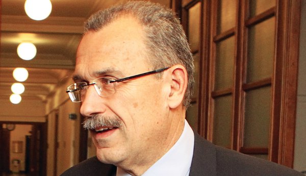 «Δεν συζητάμε σχέδια για δραχμή»