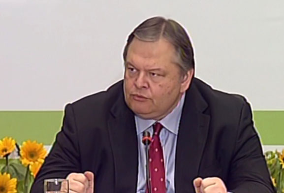 Βενιζέλος: “Ο Σαμαράς δοξάζεται κρυπτόμενος”