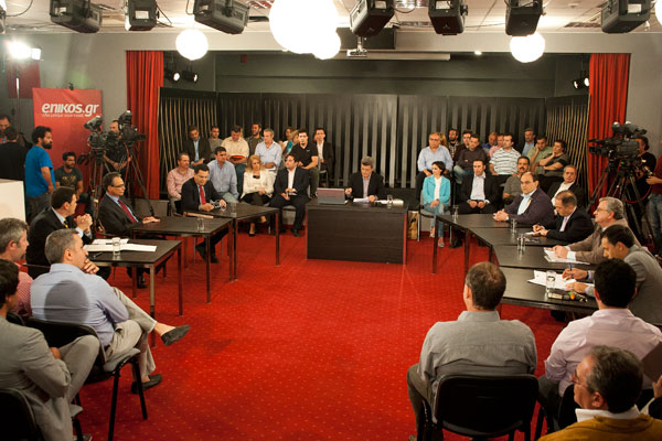 Η εκπομπή του Νίκου Χατζηνικολάου σε φωτογραφίες