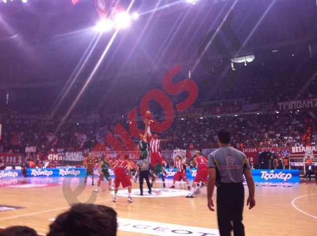 ΦΩΤΟ- Η στιγμή του Τζάμπολ