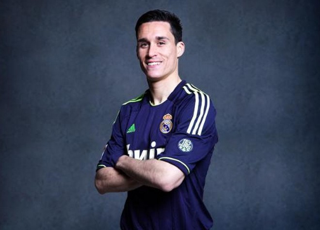 Η νέα φανέλα της Βασίλισσας