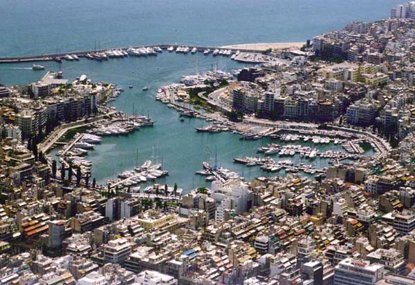 Πτώμα γυναίκας στη μαρίνα Ζέας