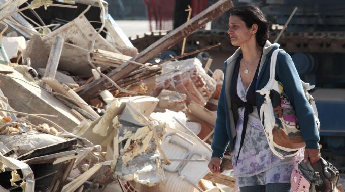 Κτίριο καταρρέει on camera