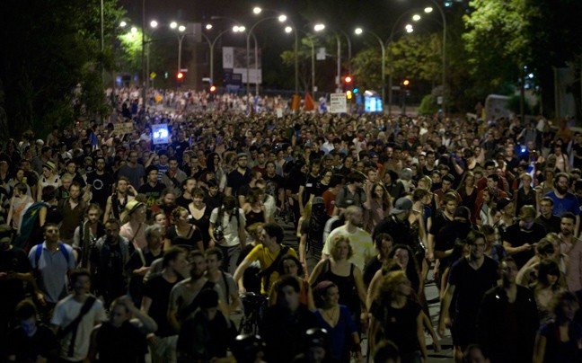 Επεισόδια με 400 συλλήψεις