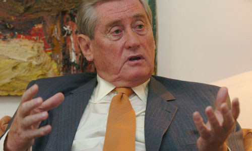 “Σώζουν τις τράπεζες”