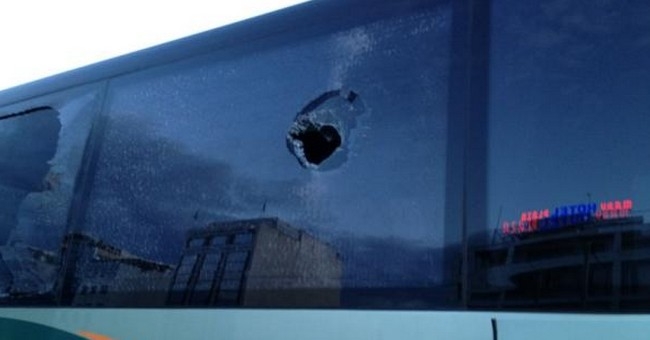 Τώρα – Επίθεση στο πούλμαν του Παναθηναϊκού