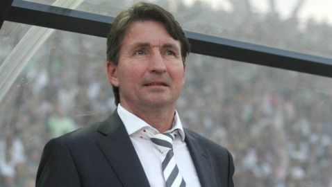 Θέλει Θρύλο