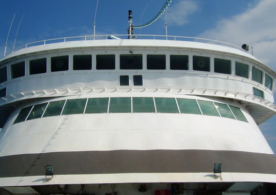 Βλάβη στο πλοίο “Πηνελόπη”