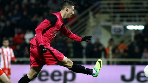 Διπλό χτύπημα στο λιμάνι