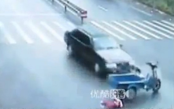 Γλίτωσε από θαύμα!