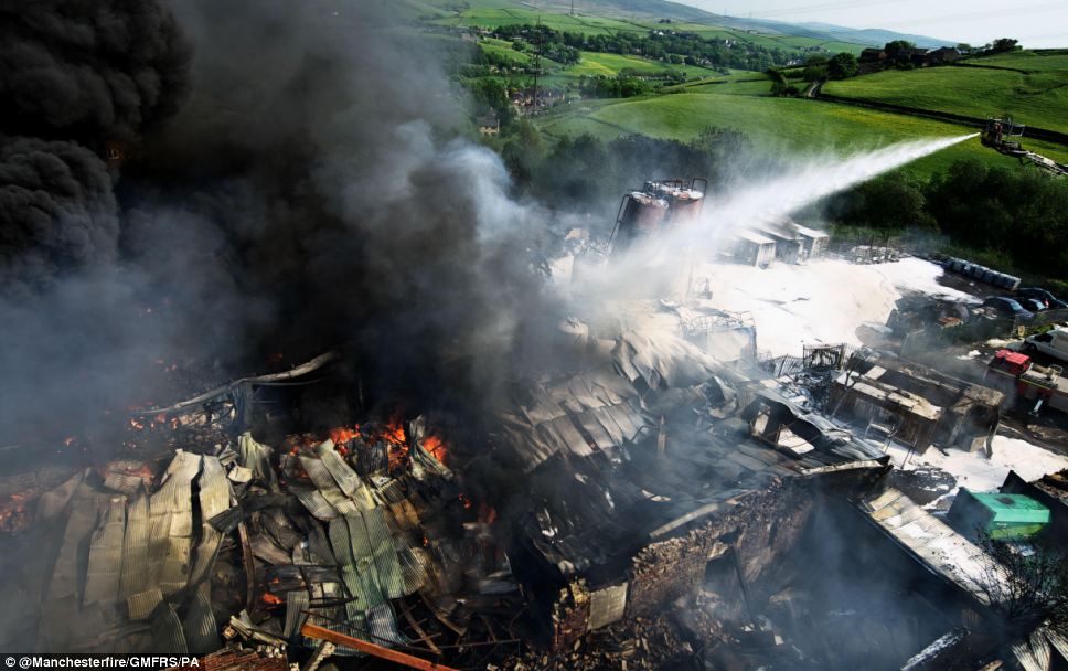 Εκκενώνουν πόλη της Αγγλίας