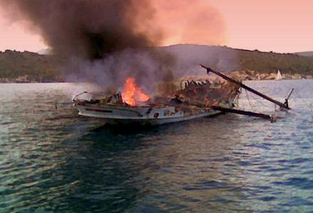 Στις φλόγες ο «ΟΔΥΣΣΕΑΣ»