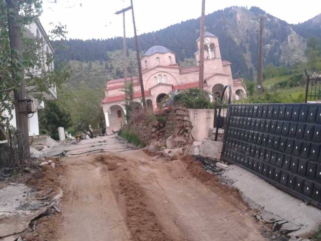 Ροπωτό-Ψηφίζουν στο καφενείο