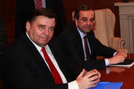 Περιμένει ο Καρατζαφέρης …