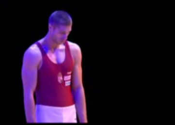 Χασάπη!Τον ύμνο!