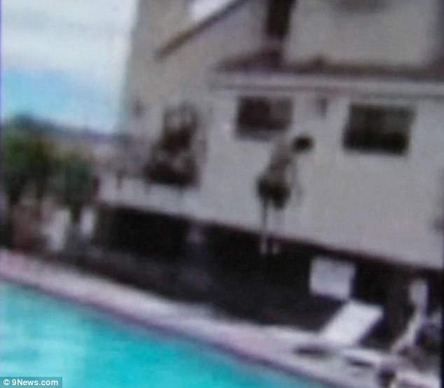 Όταν πίνεις… δεν βουτάς!