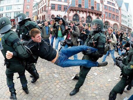 Επεισόδια στη Φρανκφούρτη