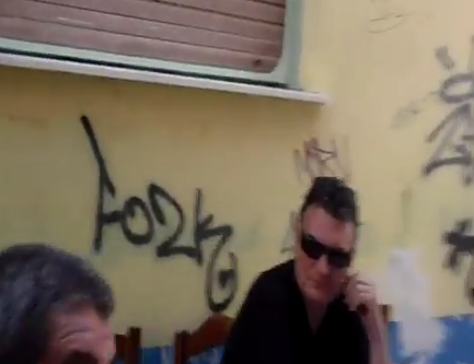 Γιαούρτωσαν βουλευτή της Χρυσής Αυγής;