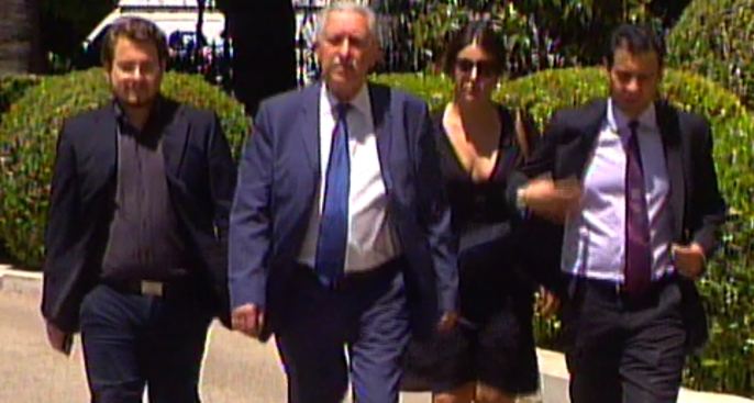 Μέσα στο Προεδρικό