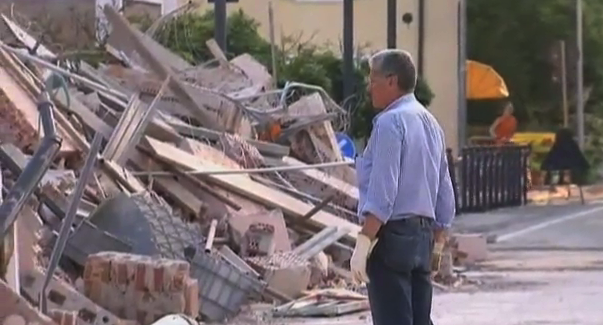 14.000 προσπαθούν να ξαναζήσουν