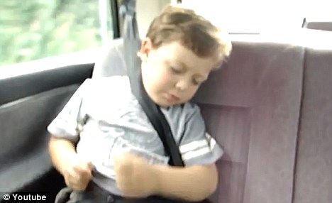 Πώς να ξυπνήσεις ένα παιδί…