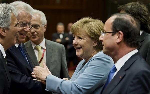 Δεν παρεμβαίνουν…υποδεικνύουν!