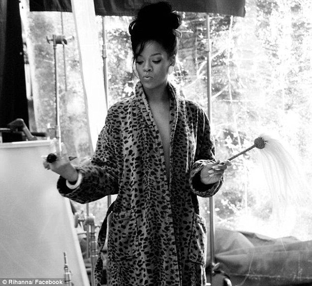 Η Rihanna… αλιγάτορας!