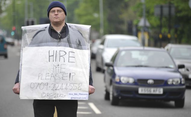 Ψάχνει για δουλειά 10 χρόνια!