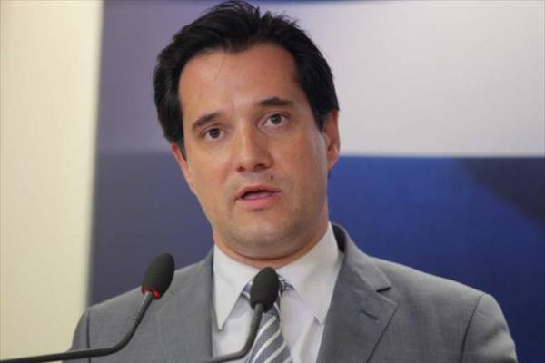 «Να σταματήσει να κλαίγεται ο Καρατζαφέρης»