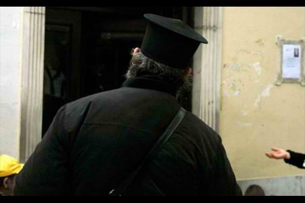 Το “έπαιζε” υπάλληλος Πρόνοιας