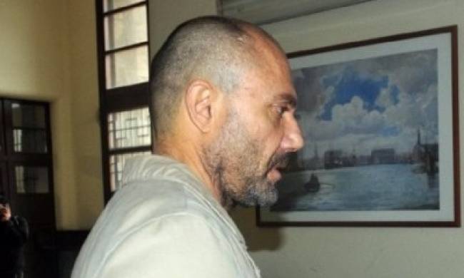 Εντός, αλλά αποδυναμωμένος