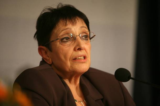 ΚΚΕ: “Αγωνιούν τα αστικά κόμματα”