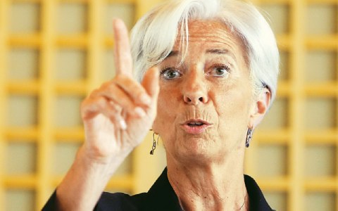 Ακούει τα εξ αμάξης η Λαγκάρντ