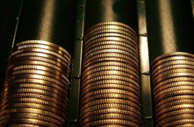 Θα μας δανείζουν με άλλο νόμισμα