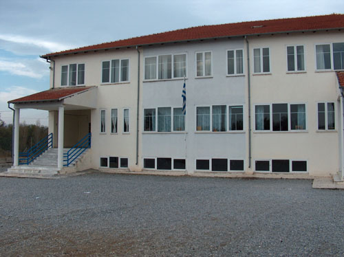 Εκκένωσαν δημοτικό σχολείο