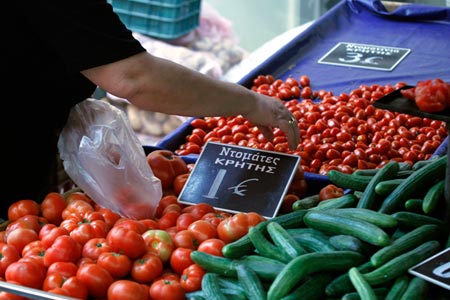 Η Ελλάδα βλάπτει την Κίνα