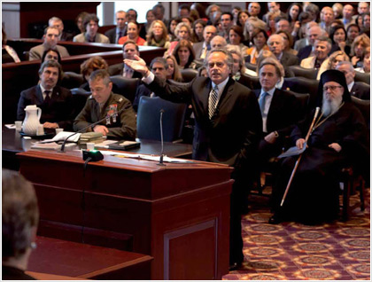 Ξαναδικάζουν τον Σωκράτη