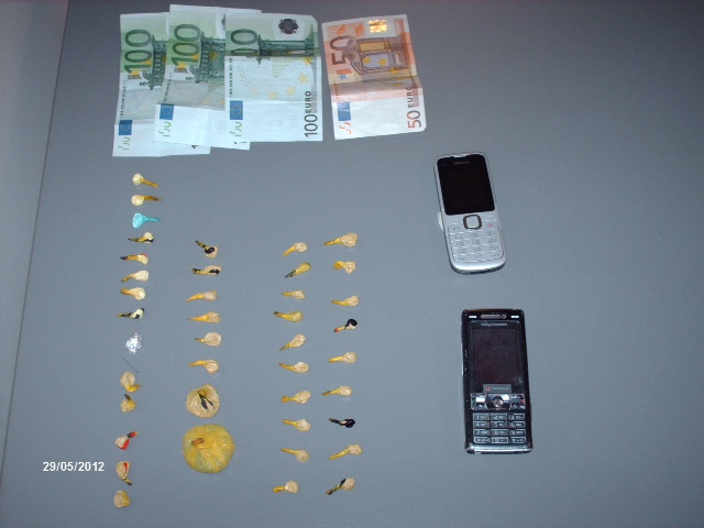 Eίχαν 32 δέματα ηρωίνης