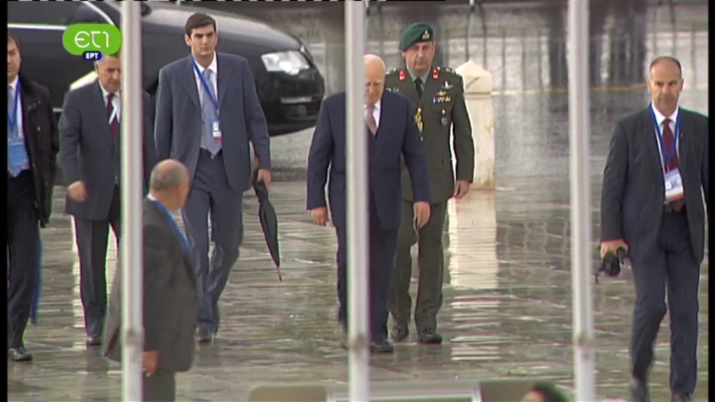 Τώρα-Ο Πρόεδρος της Δημοκρατίας στην τελετή παράδοσης της Ολυμπιακής Φλόγας