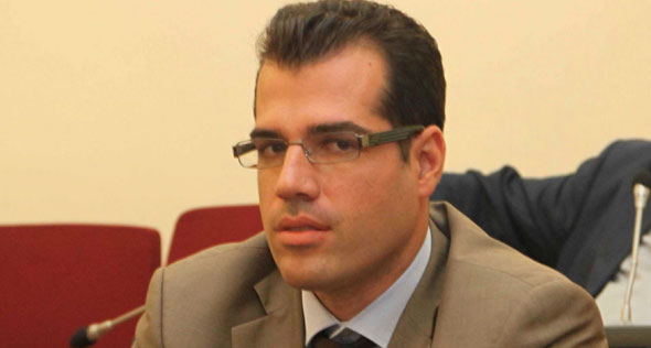 Επίθεση κατά του Πλεύρη στα δικαστήρια