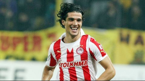 Παραμένει στον Ολυμπιακό