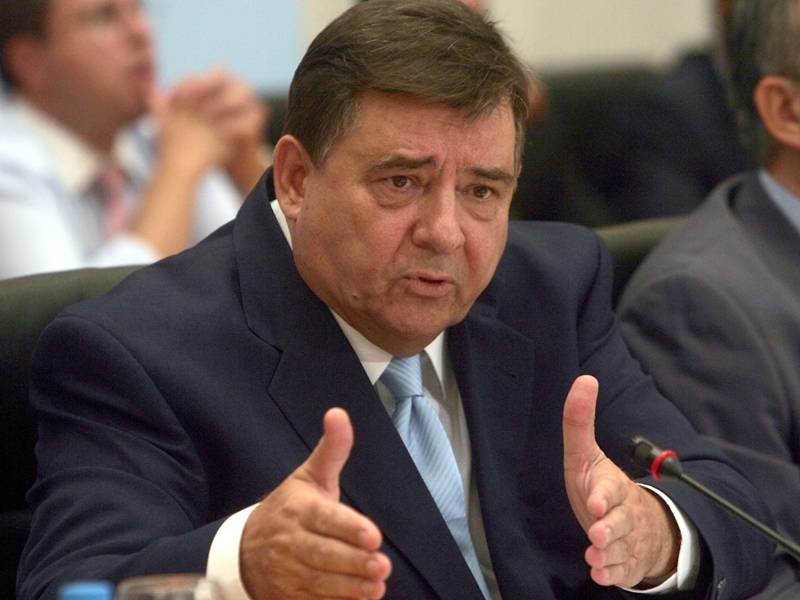 Ο Καρατζαφέρης στον Δήμαρχο…