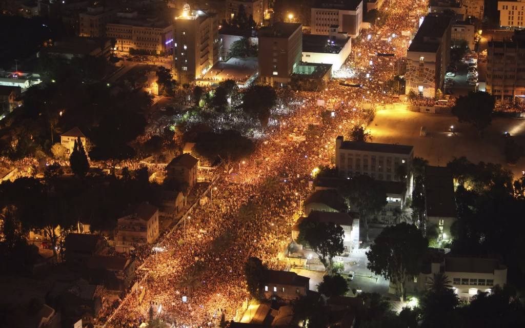 Στους δρόμους και οι Ισραηλινοί