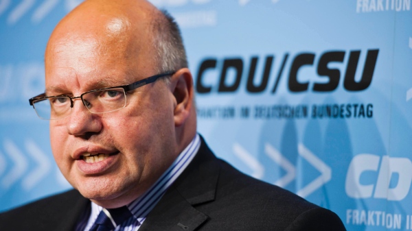 “Ολάντ, κάτσε φρόνιμα…”