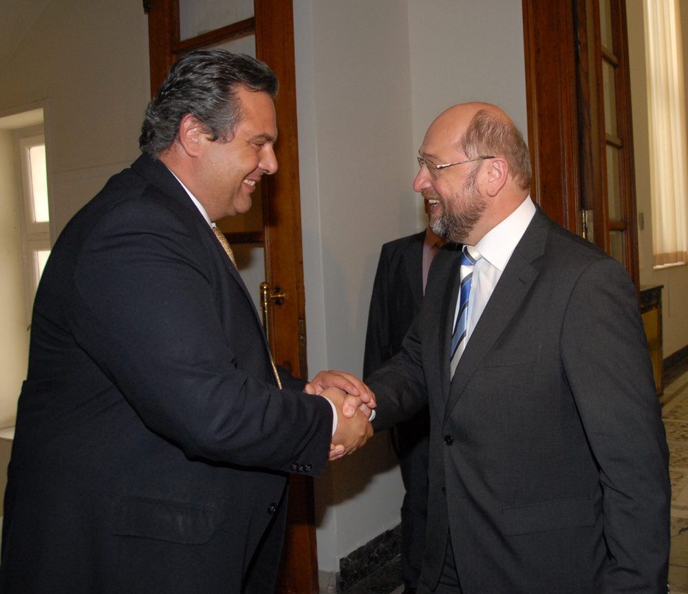 Στον Καμμένο ο Μ.Σουλτς